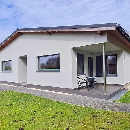 Holidayhomepl Wakacyjny Przy Wolinskim Parku, Parking Gratis Сasa de vacaciones Miedzyzdroje