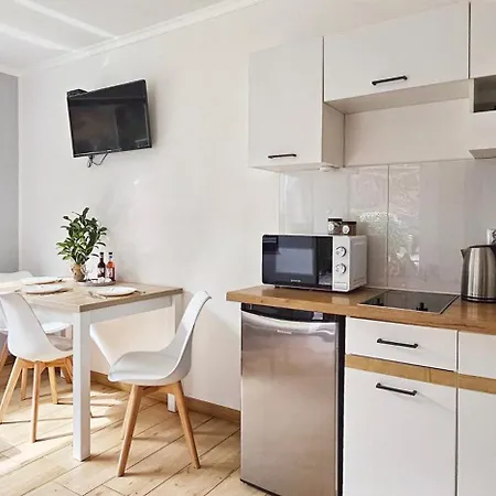 Holidayhomepl Wakacyjny Przy Wolinskim Parku, Parking Gratis Сasa de vacaciones *
