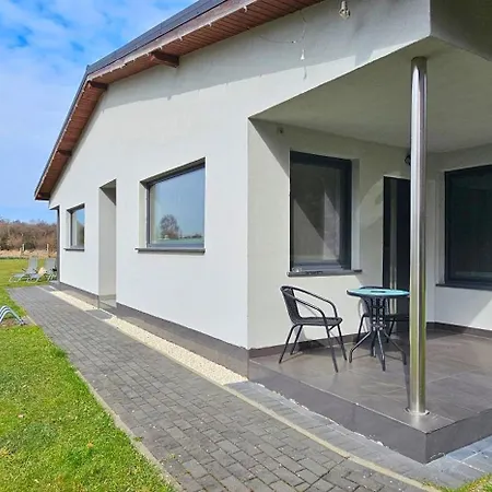 Сasa de vacaciones Holidayhomepl Wakacyjny Przy Wolinskim Parku, Parking Gratis
